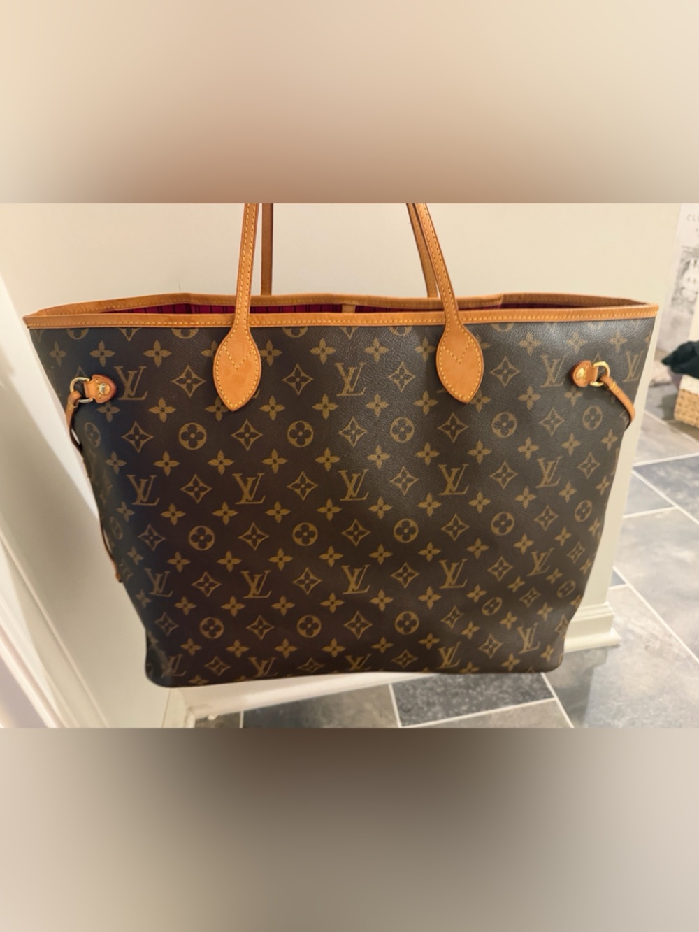 Louis Vuitton Monogram Neverfull GM hot pink interior